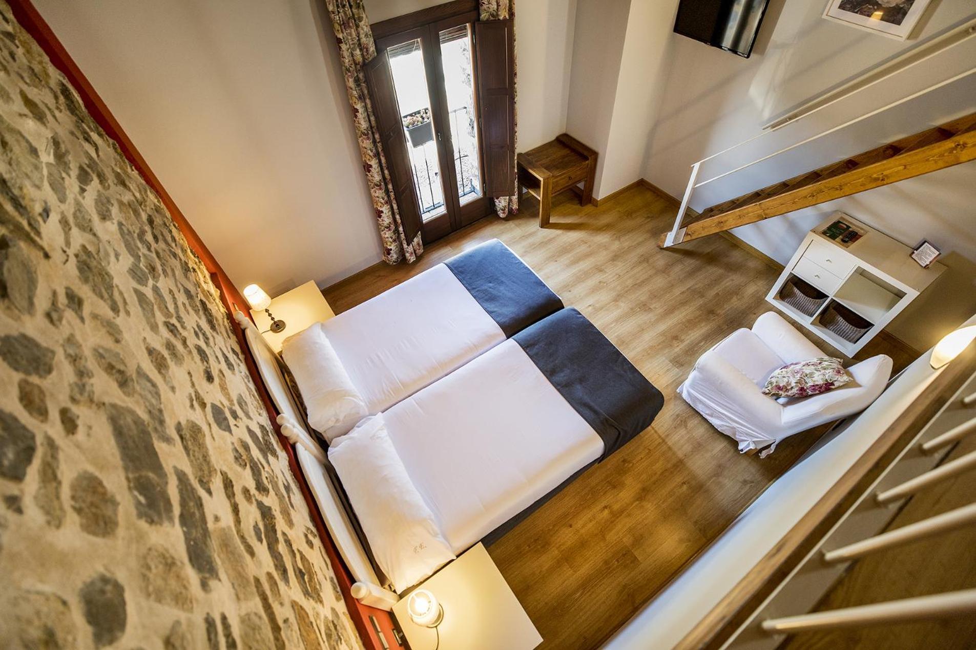 Hotel La Fonda De La Estacion Ла-Пуэбла-де-Вальверде Экстерьер фото