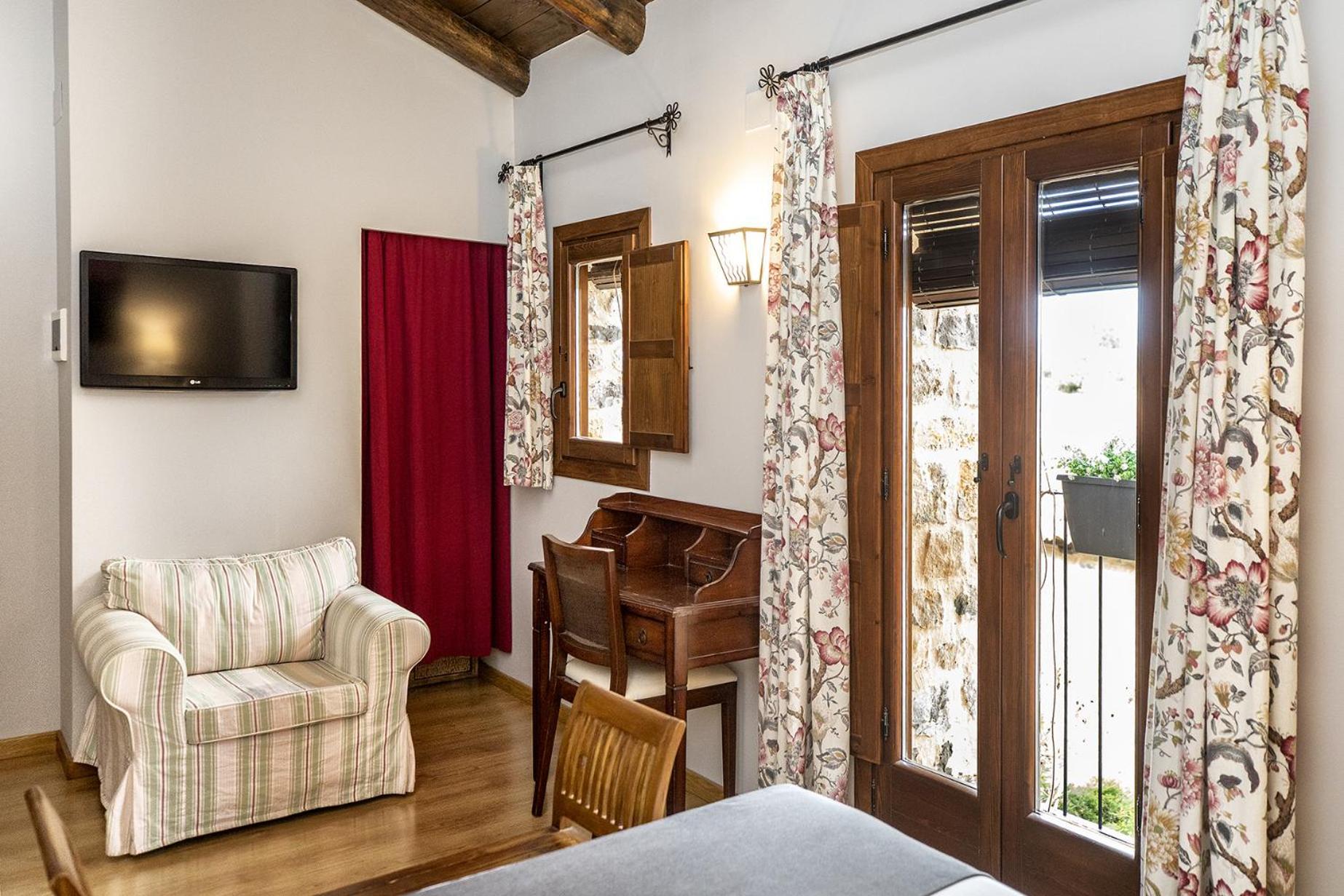 Hotel La Fonda De La Estacion Ла-Пуэбла-де-Вальверде Номер фото