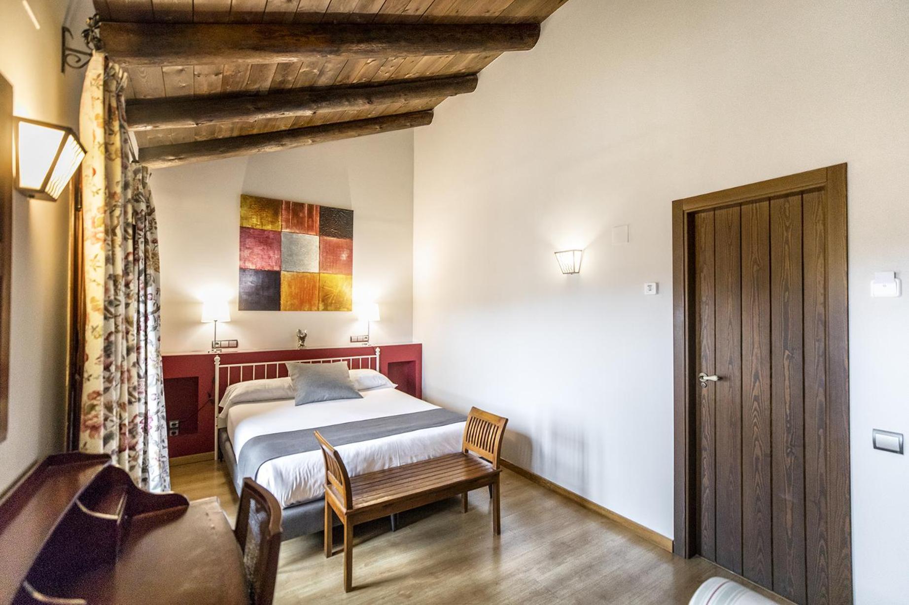 Hotel La Fonda De La Estacion Ла-Пуэбла-де-Вальверде Номер фото