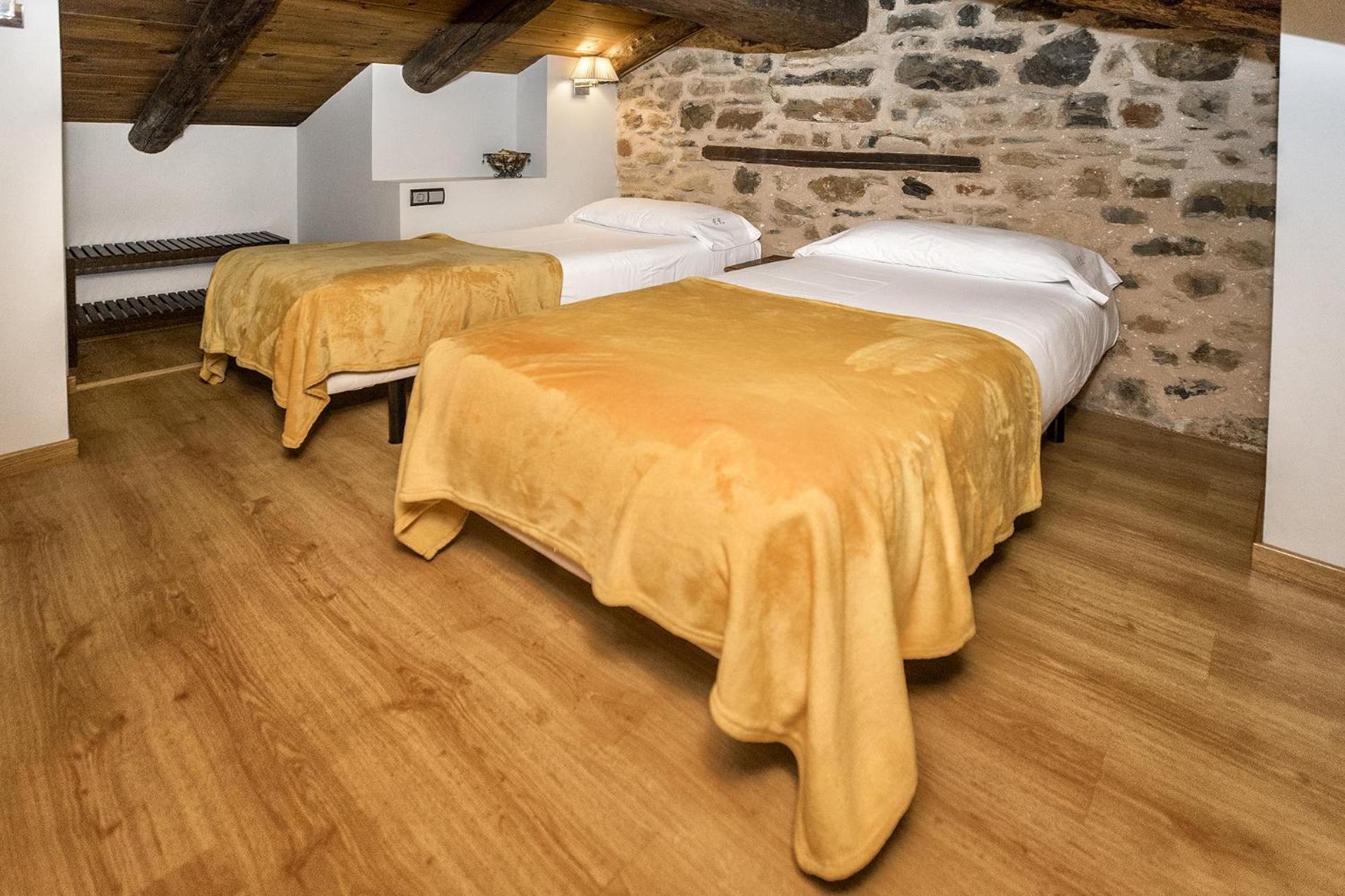 Hotel La Fonda De La Estacion Ла-Пуэбла-де-Вальверде Экстерьер фото