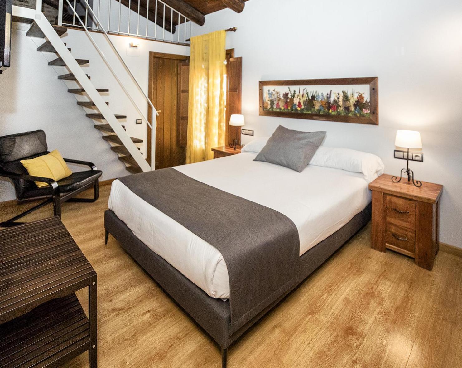 Hotel La Fonda De La Estacion Ла-Пуэбла-де-Вальверде Экстерьер фото