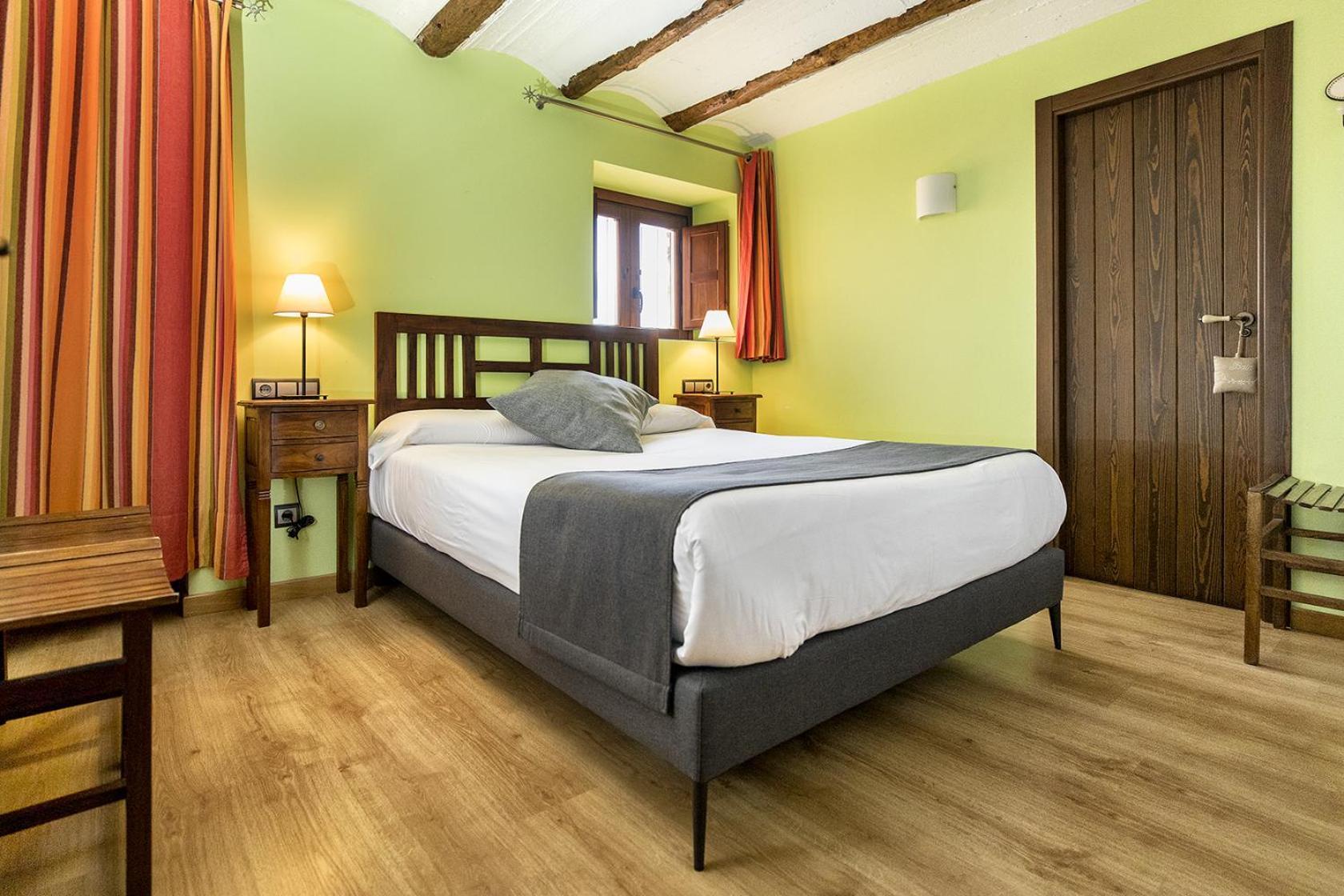 Hotel La Fonda De La Estacion Ла-Пуэбла-де-Вальверде Номер фото