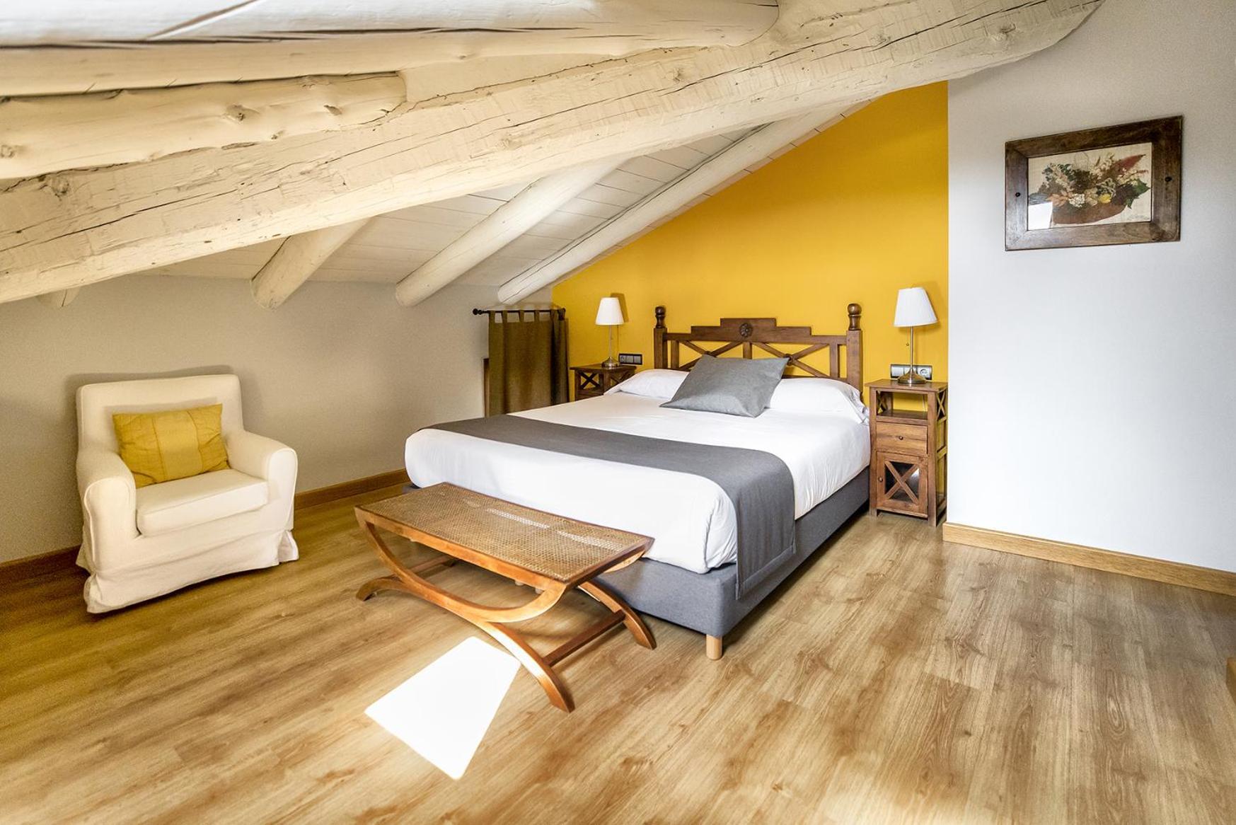 Hotel La Fonda De La Estacion Ла-Пуэбла-де-Вальверде Экстерьер фото